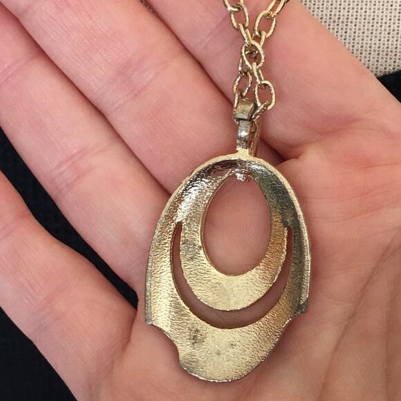 Vintage textured gold tone abstract modernist necklace - Picture 10 of 10